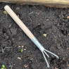 Griffe de Jardin Plint - Fer Galvanisé et Manche Hêtre | Comptoir des Jardins